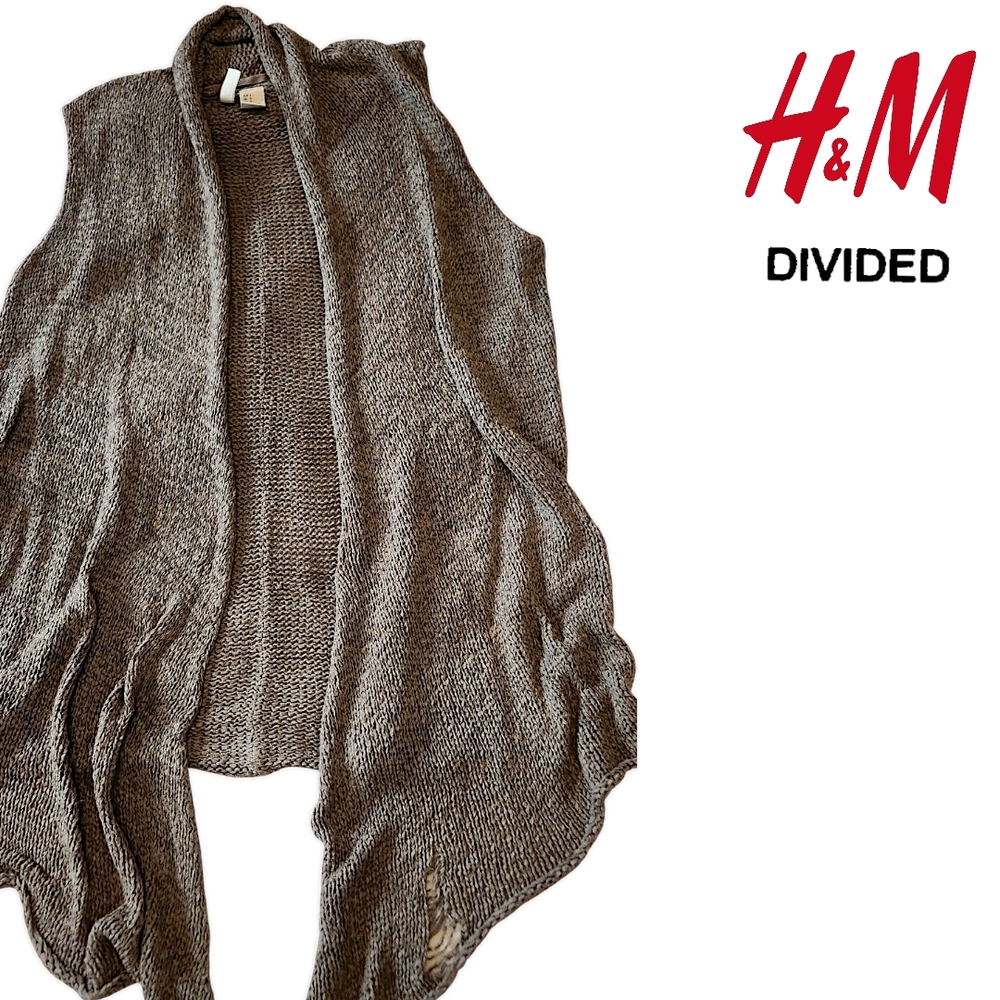 H&M Divided Brown Knit Vest